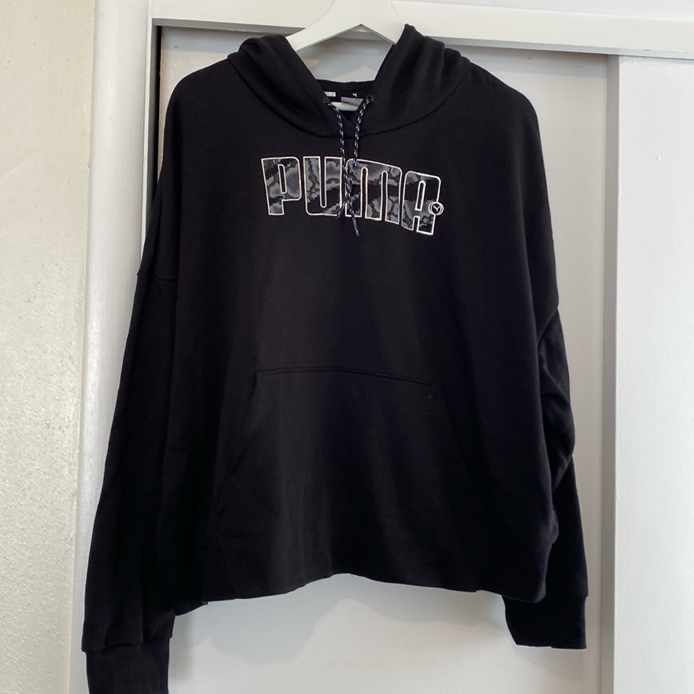 Puma women's cropped Rebel Hoodie 1X NWOT!!!